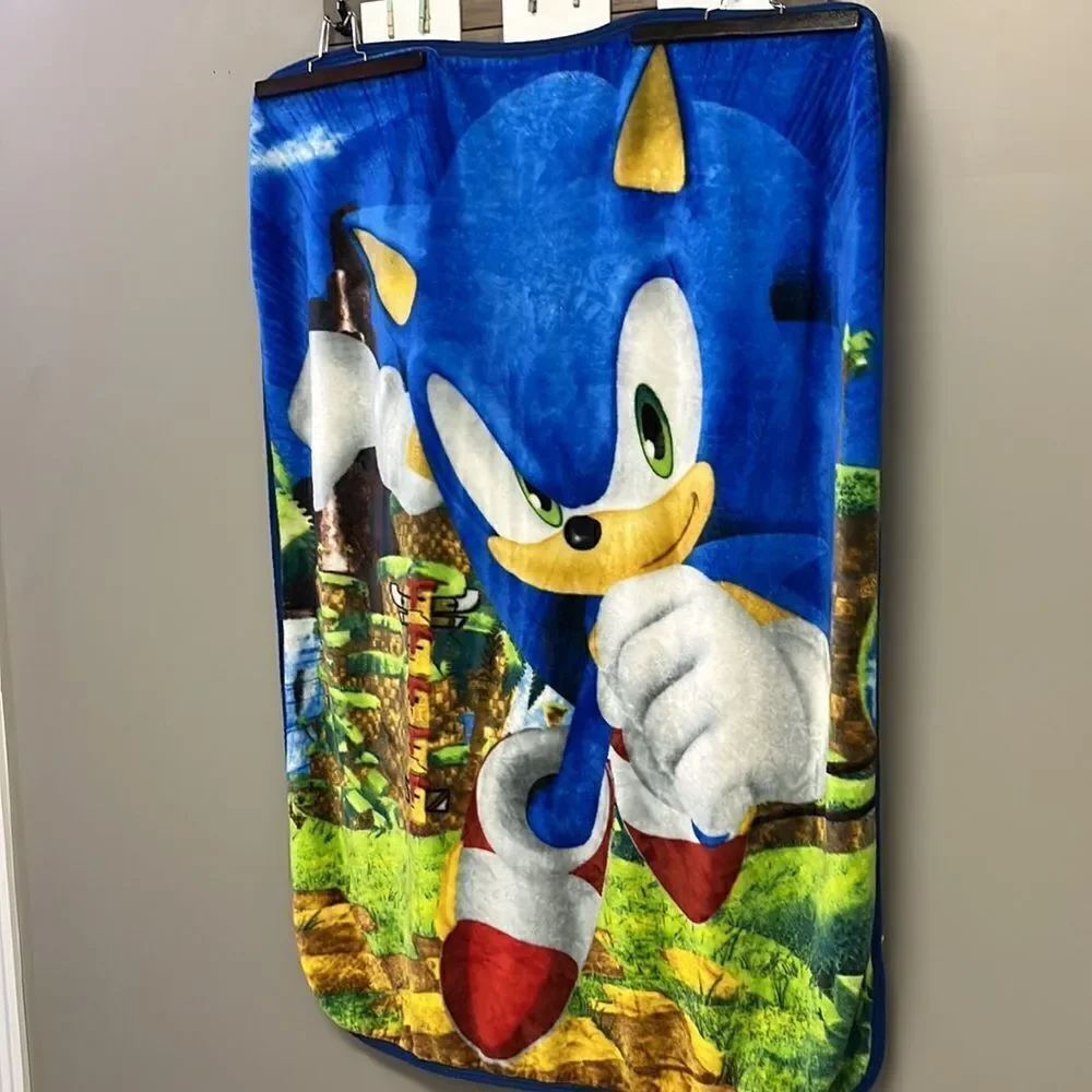 SONIC The Hedgehog Vibrant Fleece Blue Blanket- approx 48” by 36” 10/19